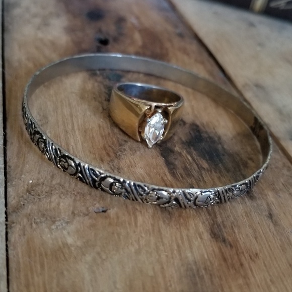 American Vintage Jewelry - Vintage Marquis Solitaire 8K Gold Ring Set